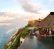 This Bali spa resort is sited on a dramatic cliff face