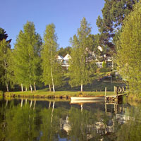 Serene Lake House in Daylesford