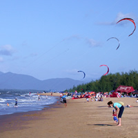 Cairns guide, Kite surfing at Yorkey's Knob