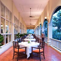 Angkor nightlife and dining, Sofitel Pokeethra's colonial splendour