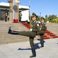 Bishkek guide, changing of the guard at Ala Too Square