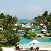 Sanya resorts review, Hilton pool