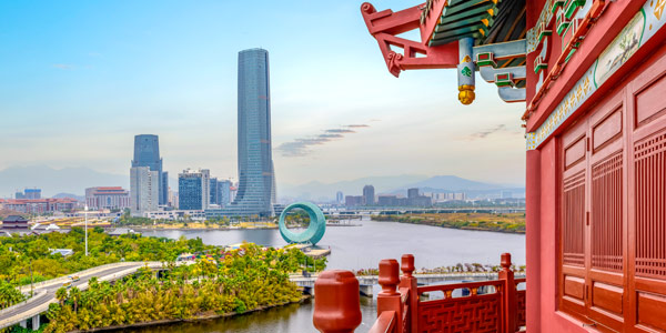 Xiamen fun guide and business hotels review - Xiamen Garden's striking red  Xingling Pavilion
