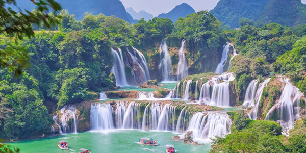 Guizhou's Huangguosho Falls