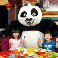 Macau family friendly resorts, breakfasts with Kung Fu Panda