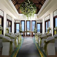 Luxury destination wedding at the St Regis Bali