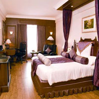 Chennai business hotels, Radisson room