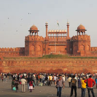 Delhi fun guide for tourists, the magnificent sandstone Red Fort