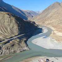 Ladakh guide to sights and drives - the confluence of the Indus and Zanskar Rivers