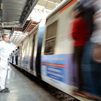 Mumbai fun guide, trains can get packed