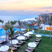 Alila Seminyak serves up an array of seafronting pools