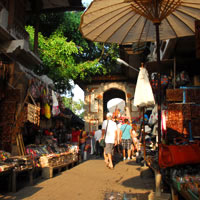 Bali shopping, art and craft is best in Ubud