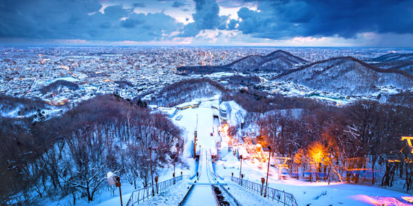 Sapporo fun guide - Odori Park snowscape