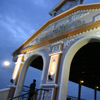 Penang guide, Church Street Pier is lit up at night