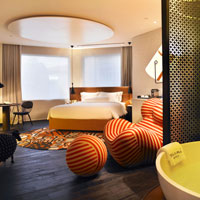Singapore boutique hotels, Naumi suite