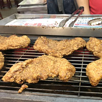 Taipei guide to fried chicken - Homestyle Barbecue stall at Shilin Night Market