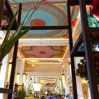Classic flowers and murals at the bright Anantara Siam lobby