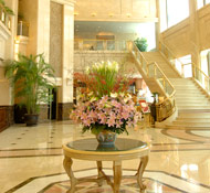 Among the best Shanghai business hotel addresses, the Regal exudes a crisp business air