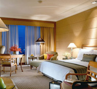 Sheraton Grande Sukhumvit Bangkok, one of the best Bangkok business hotels