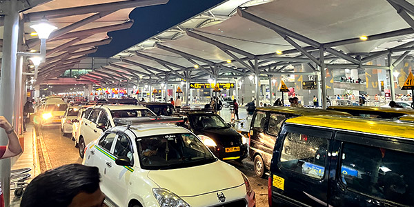 Massive traffic snarl while trying to exit New Delhi's Indira Gandhi Airport Terminal 3