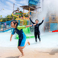 Holiday Inn Vana Nava Hua Hin has a huge waterpark for kids