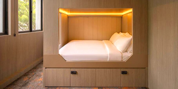 Singapore pod hotels review and guide, Cube Social @ Boat Quay private room