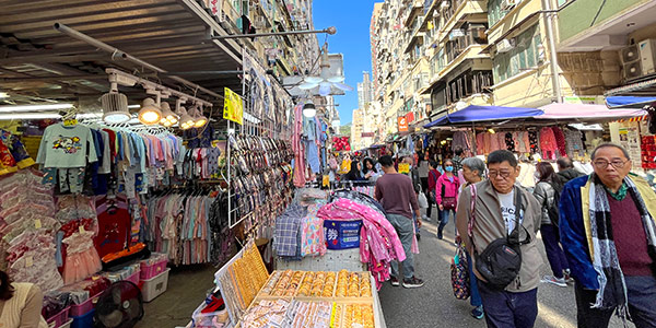 Hong Kong fun shopping guide - Fa Yuen Street in Mongkok is a bargain delight