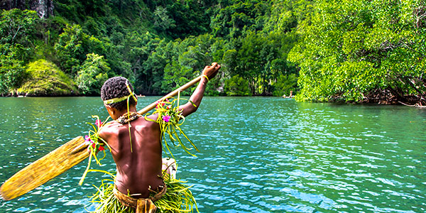 PNG fun guide to safe adventure, cultural immersion and avoiding crime - Tufi paddle canoe