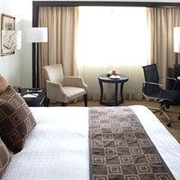 Compare Manila business hotels, InterContinental room