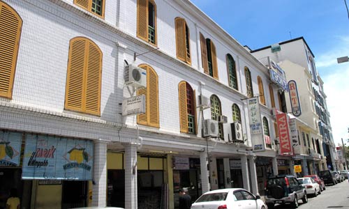 Downtown Brunei Street / photo: Vijay Verghese